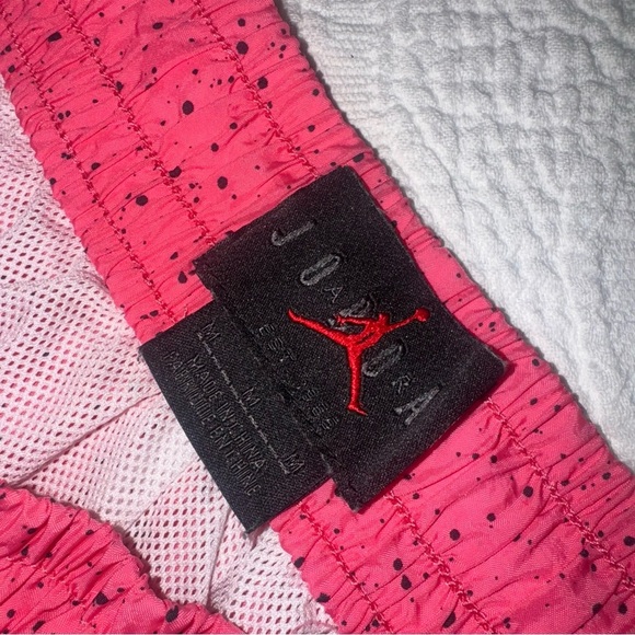 Nike Air Jordan Cement Poolside Swim Trunks M Pink Black Speckled Jumpman Shorts - Picture 3 of 10